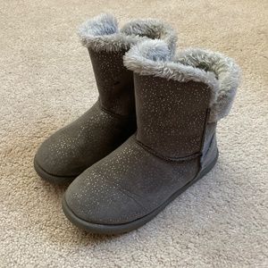 Piper Holiday Editions Suede w/Sherpa Gray Snow Boots - Lindy